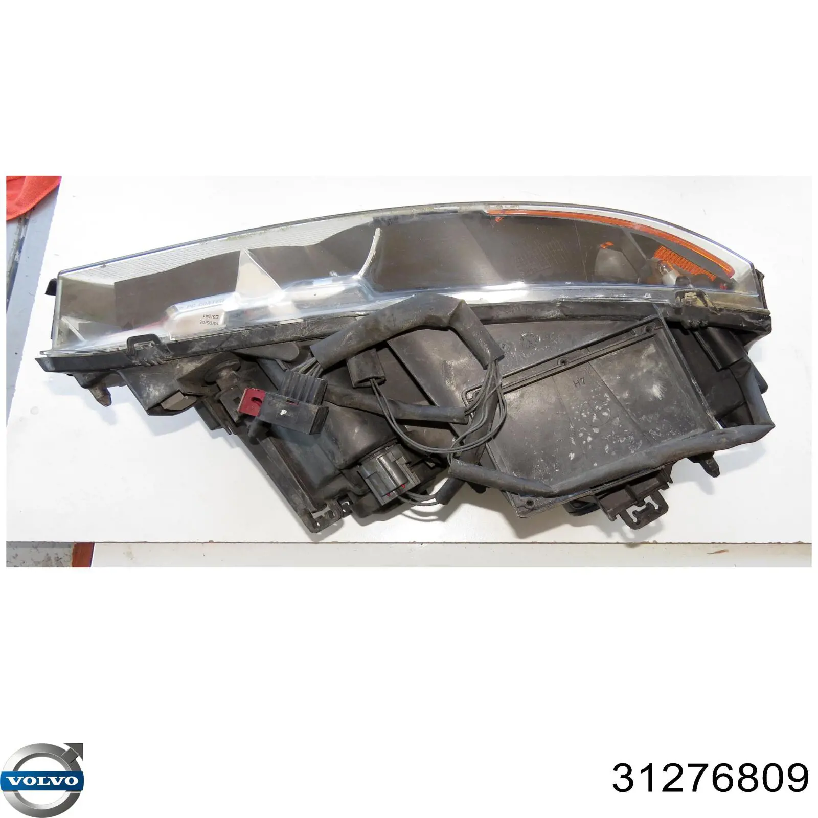 Левая фара 31276809 Volvo