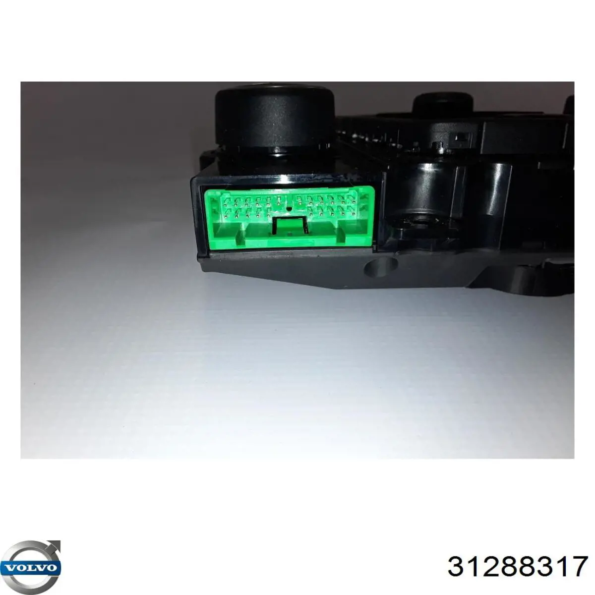 Регулятор вентилятора отопителя Volvo 30795268 цена, от 86.96 USD