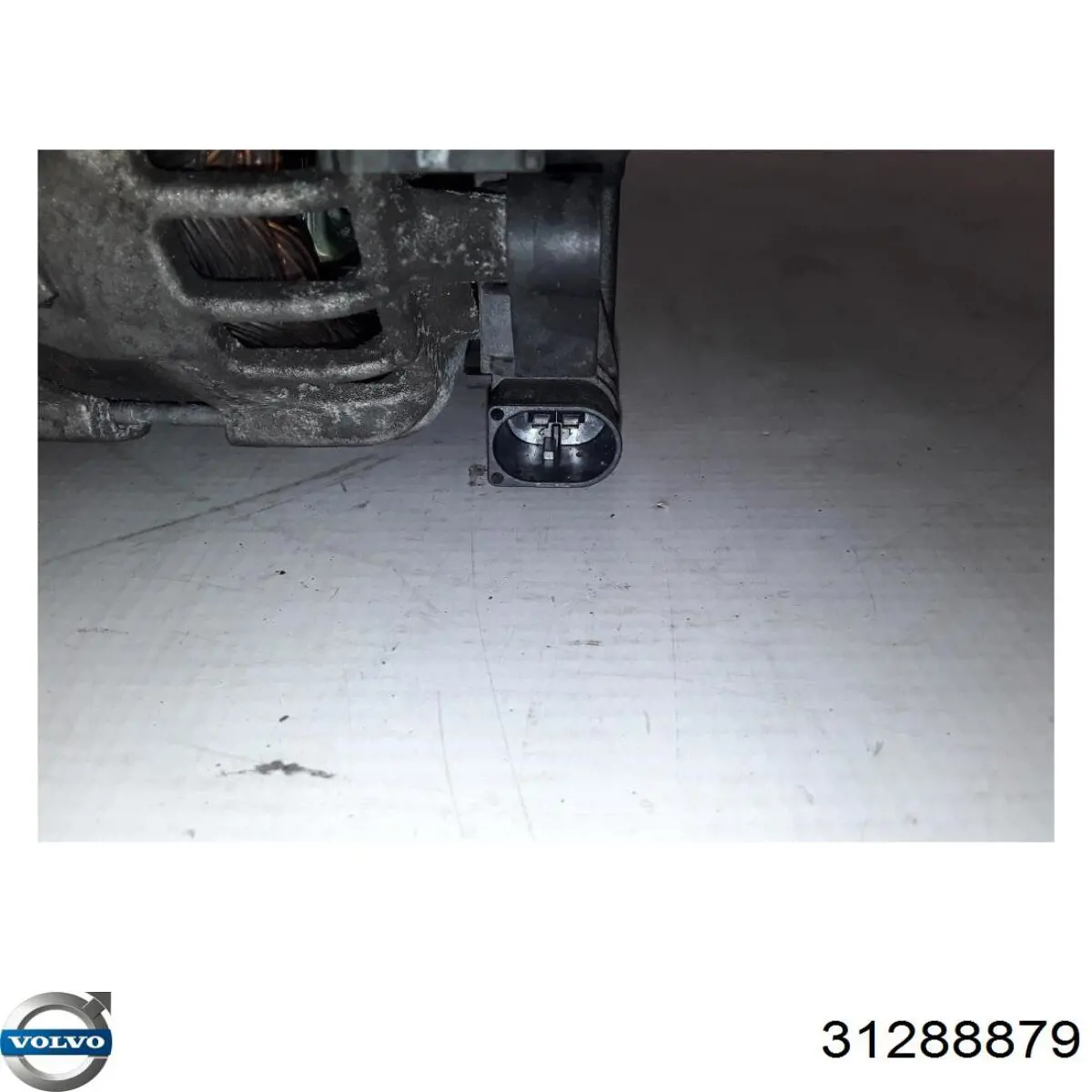 Генератор 31288879 Volvo
