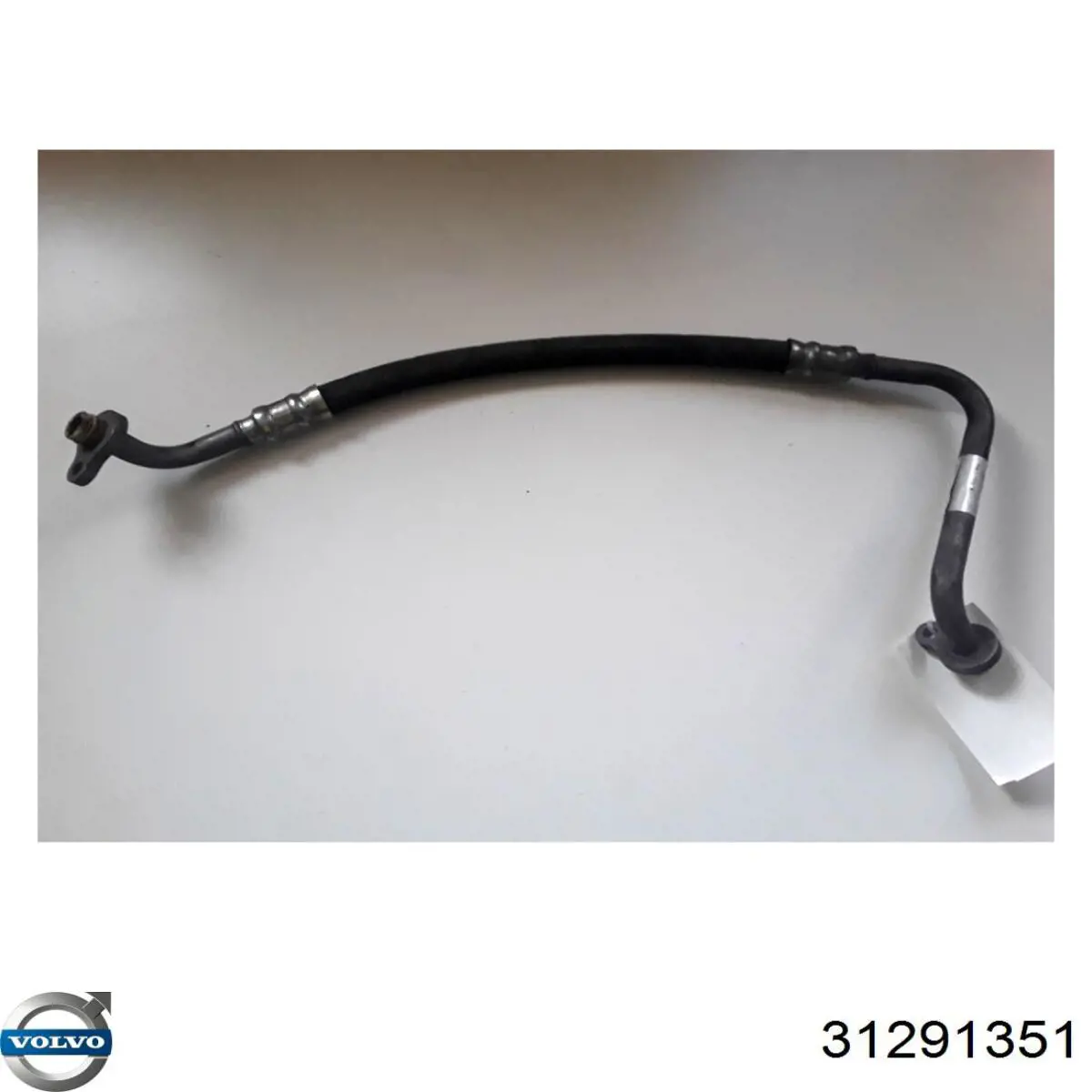 Шланг кондиционера, от компрессора к радиатору 31291351 Volvo