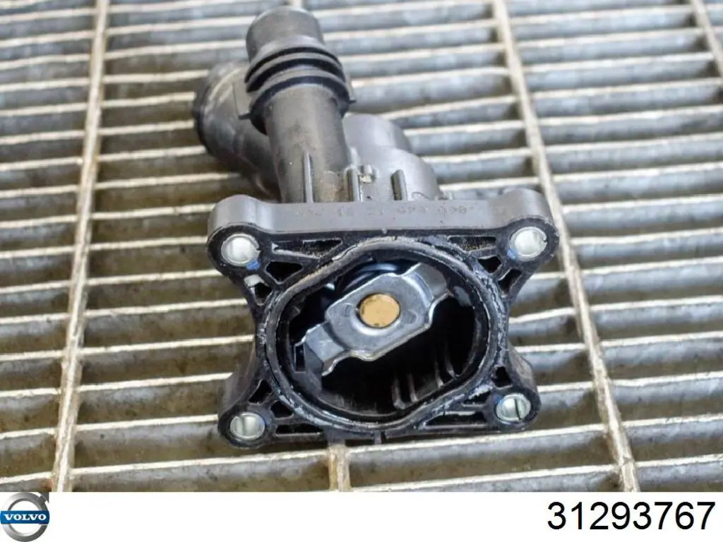 Кожух термостата NRF 725362 цена, от 38.23 USD