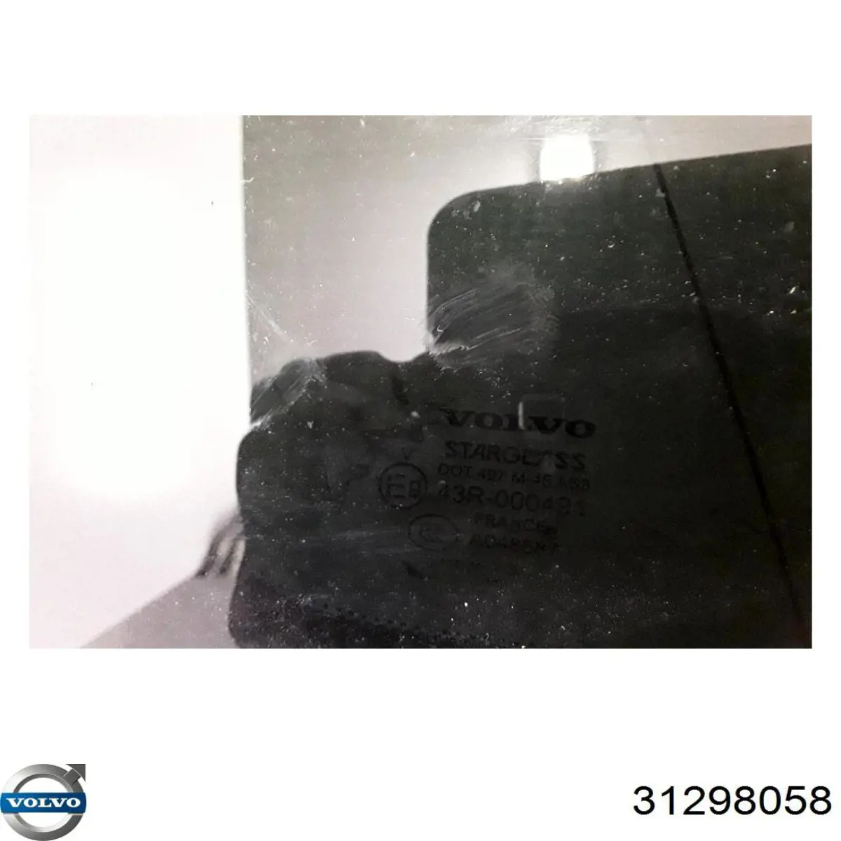 Стекло кузова (багажного отсека) левое 31385772 Volvo