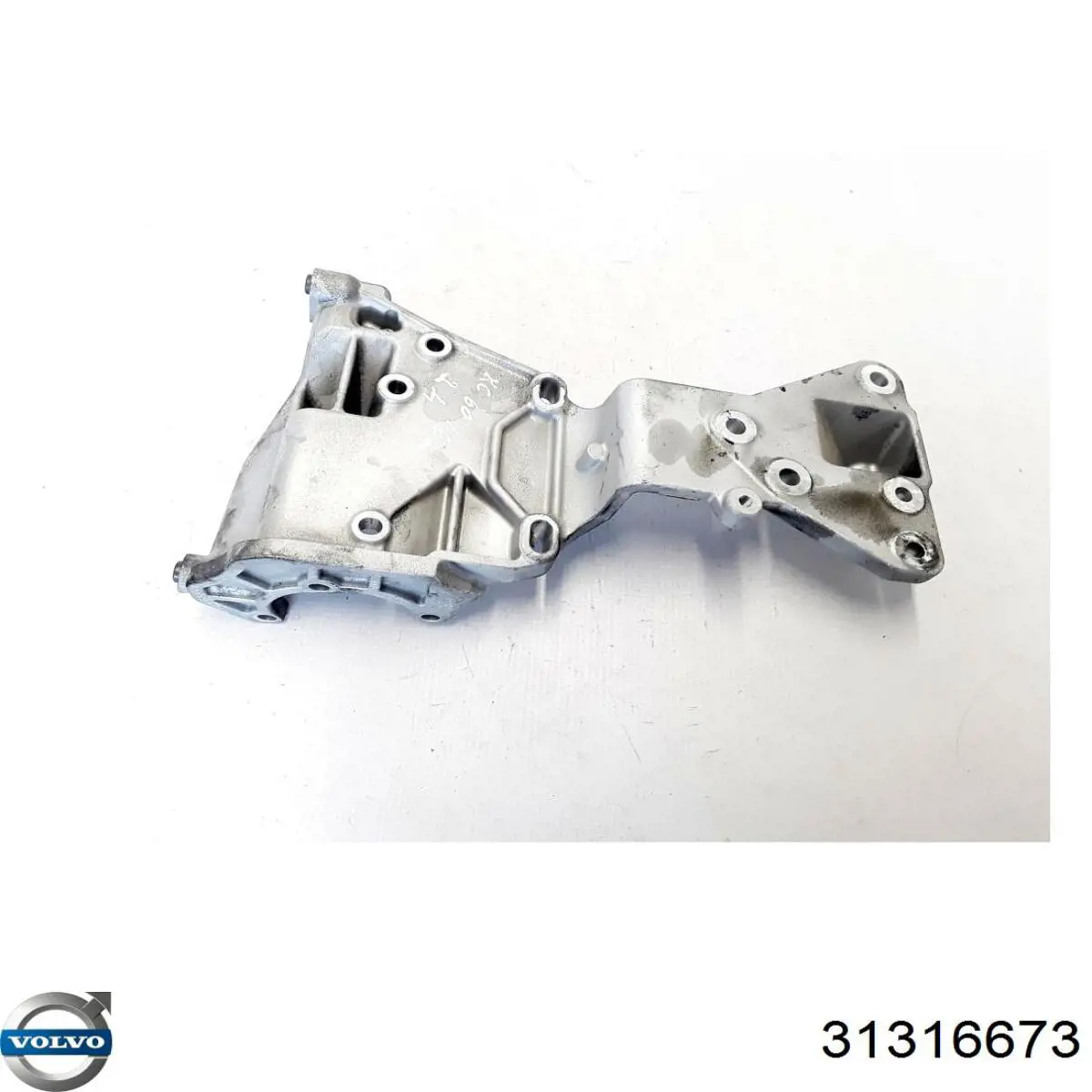 31316673 Volvo Кронштейн крепления генератора