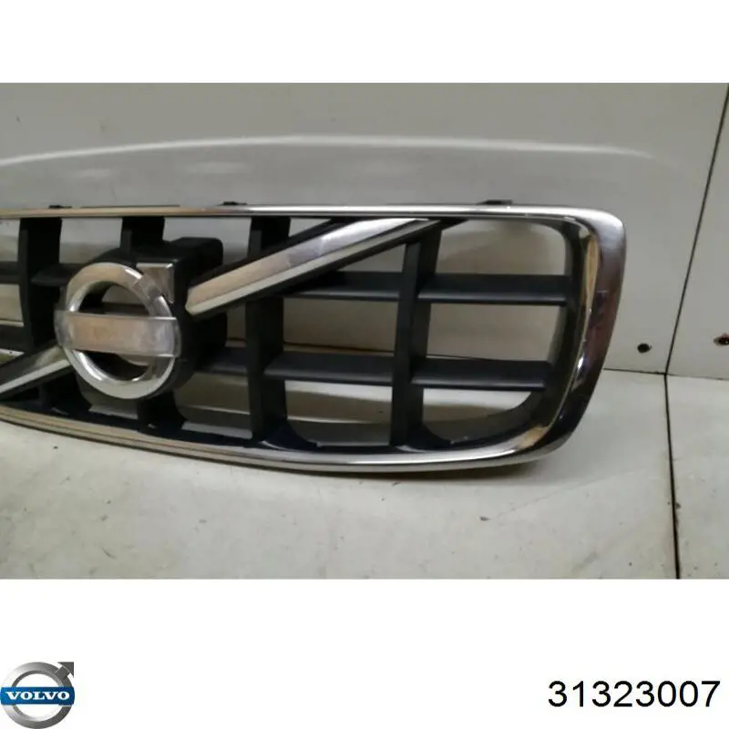 Облицовка радиатора Volvo 31323007 цена, от 503.75 USD