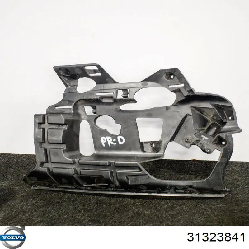 Кронштейн (адаптер) крепления фары передней Volvo 31323841 цена, от 24.28 USD