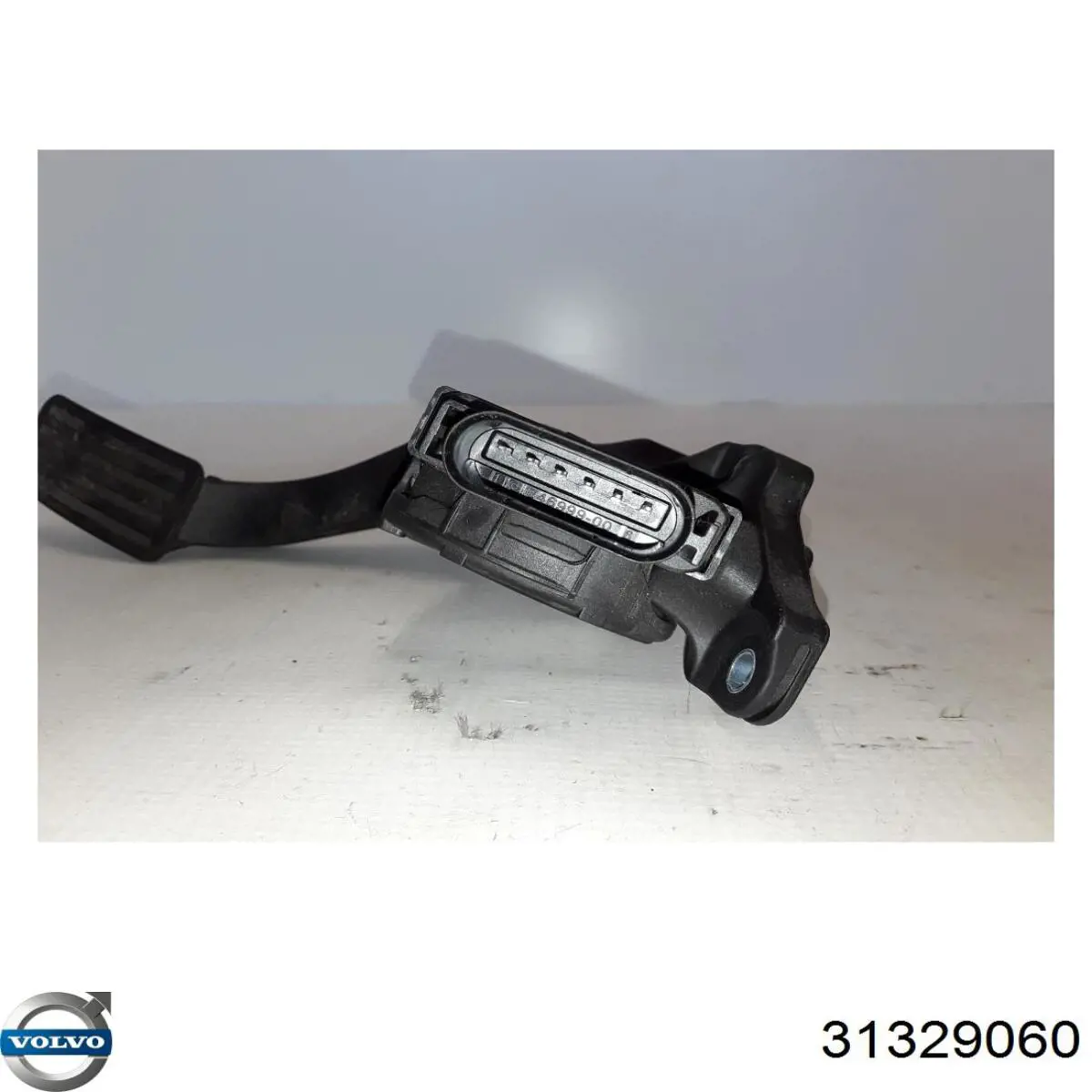 Педали газа на Volvo XC60 I 156