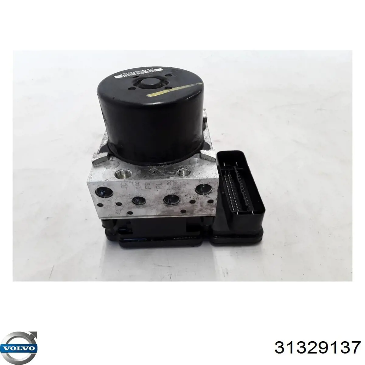 31329137 Volvo 