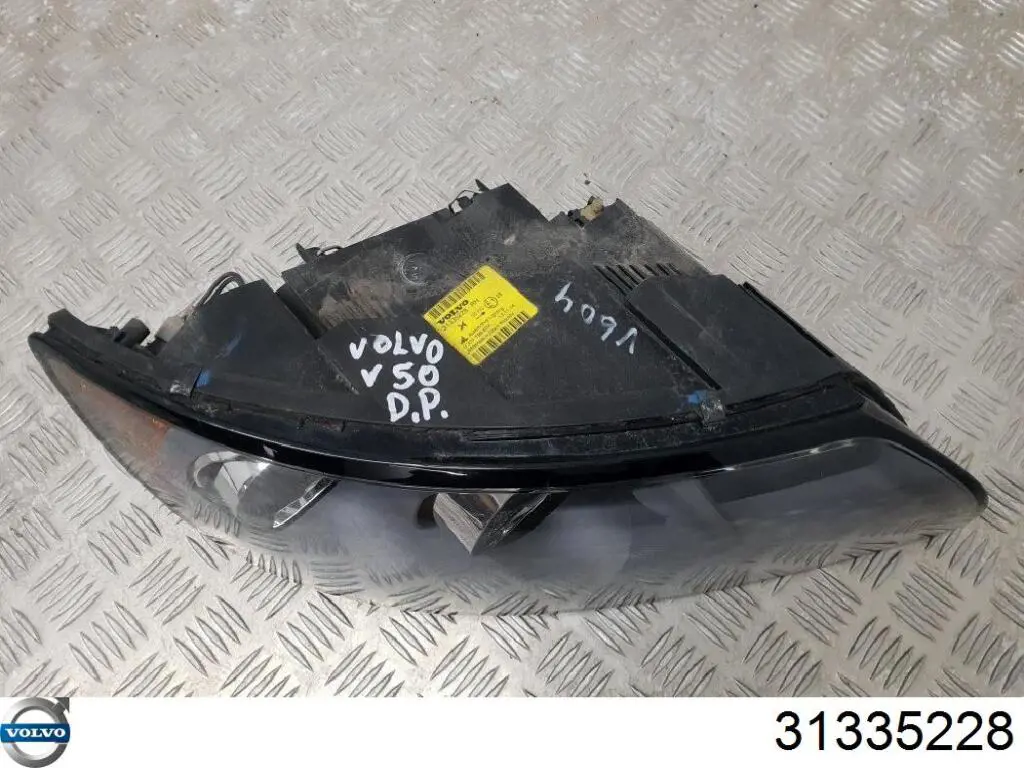Правая блок фара Volvo 31335228 цена, от 98.56 USD