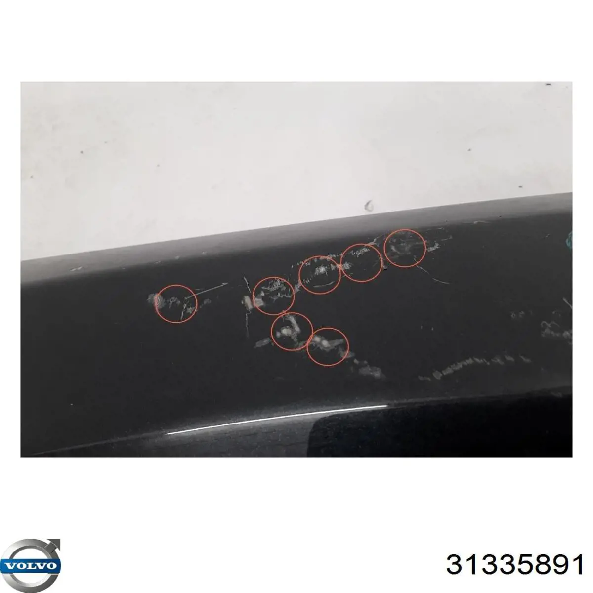 Крыло переднее правое 31335891 Volvo