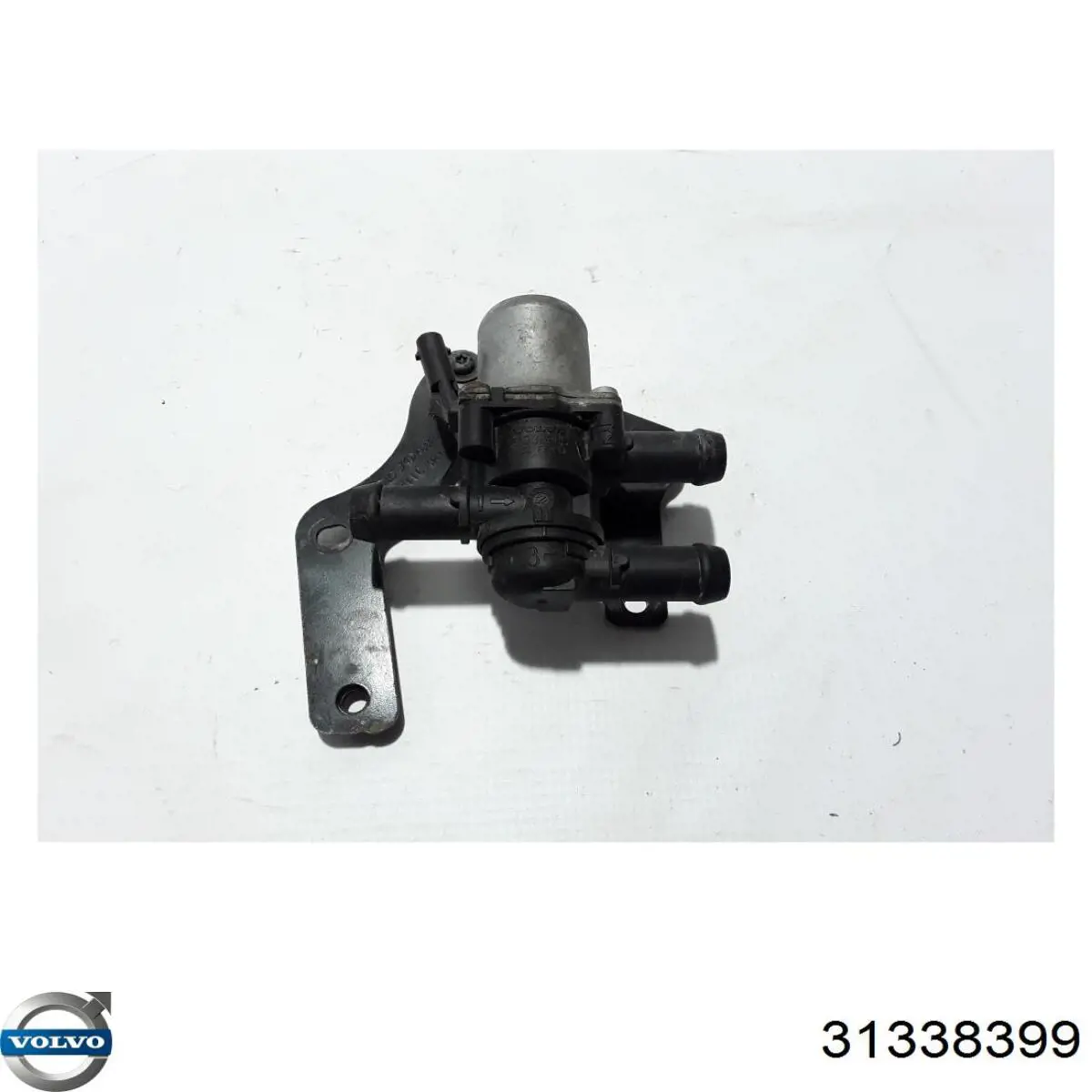 Водяной насос охлаждения электро дополнительный Volvo 31338399 цена, от 181.84 USD