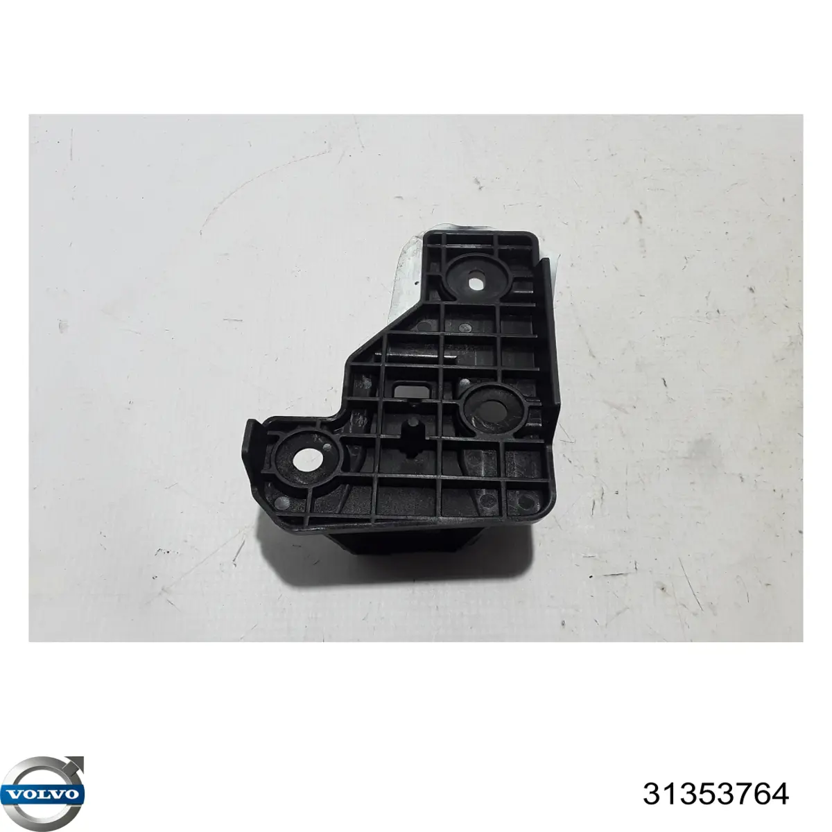 Правое крепление переднего бампера Volvo 31353764 цена, от 17.29 USD
