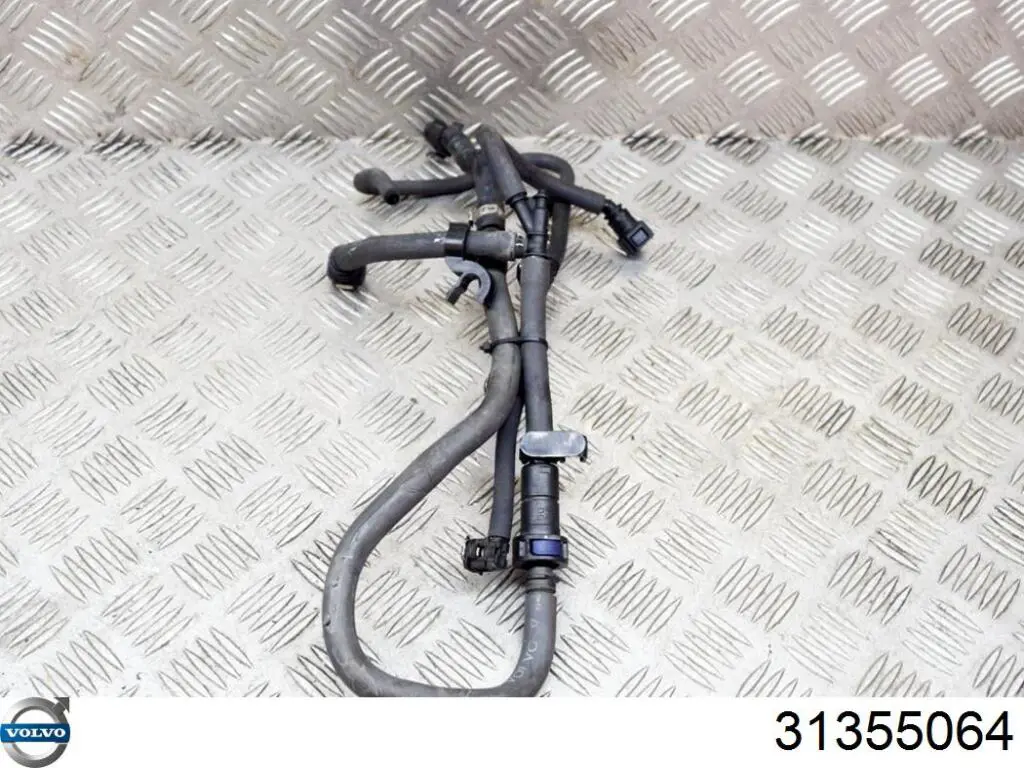 Трубка топливная, обратная от форсунок Volvo 31355064 цена, от 190.91 USD