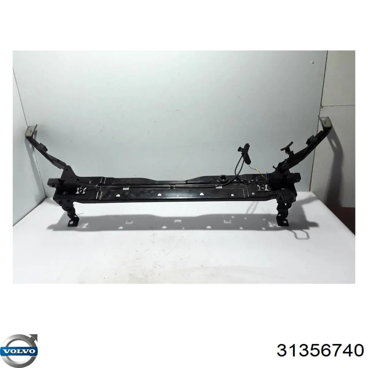 Телевизор верхний Volvo 31356740 цена, от 46.87 USD