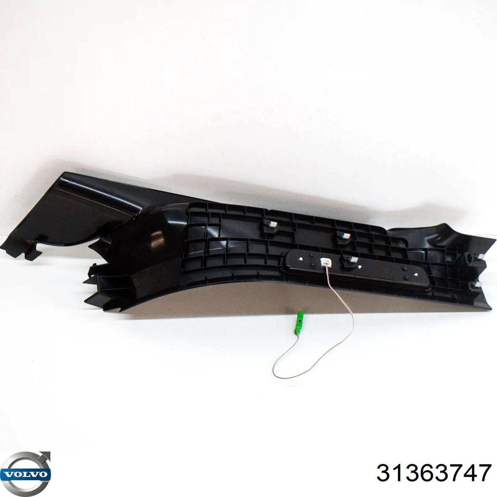 Накладка дверного порога внутренняя задняя левая Volvo 31363747 цена, от 22.80 USD