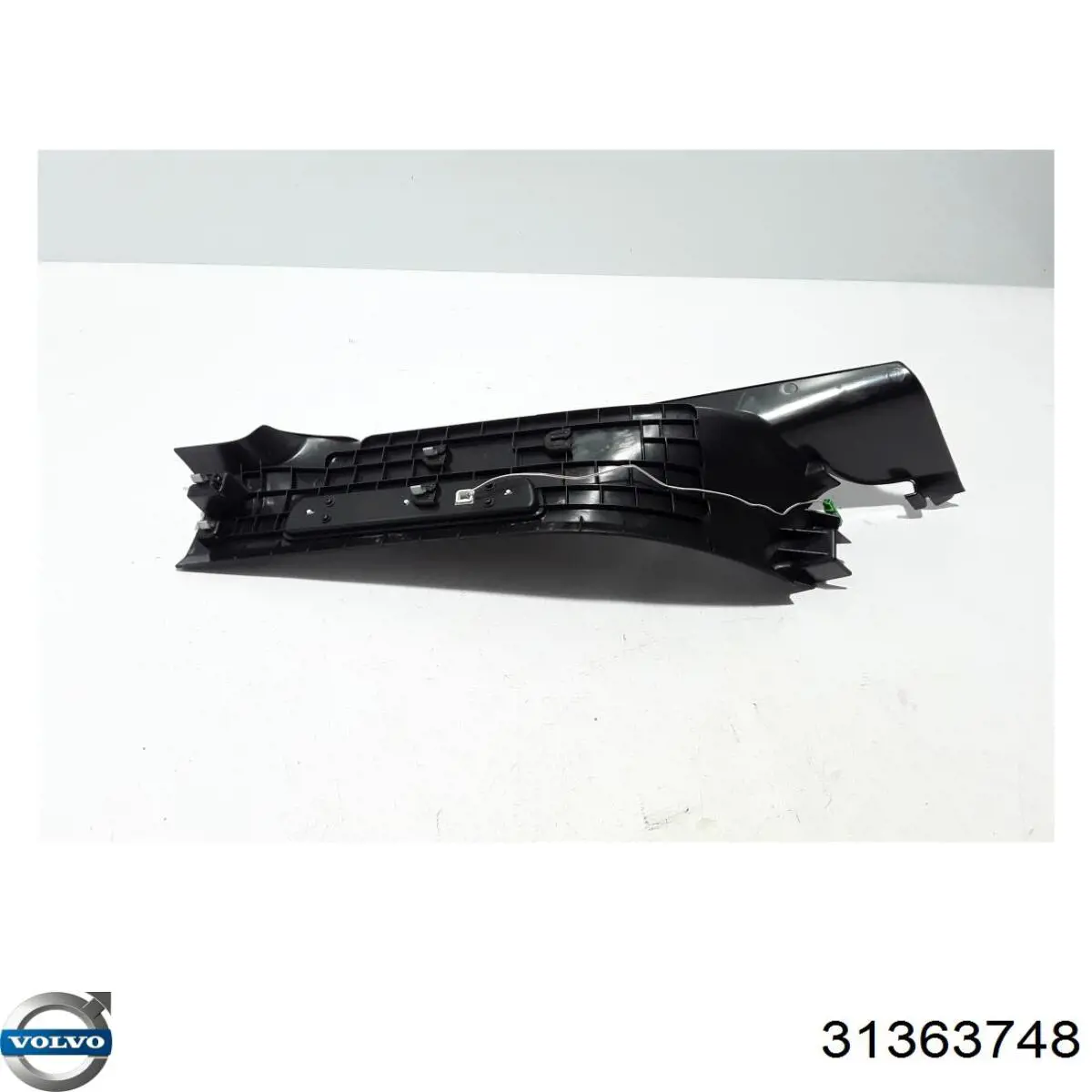 32244626 Volvo Облицовка порога внутренняя, задняя правая