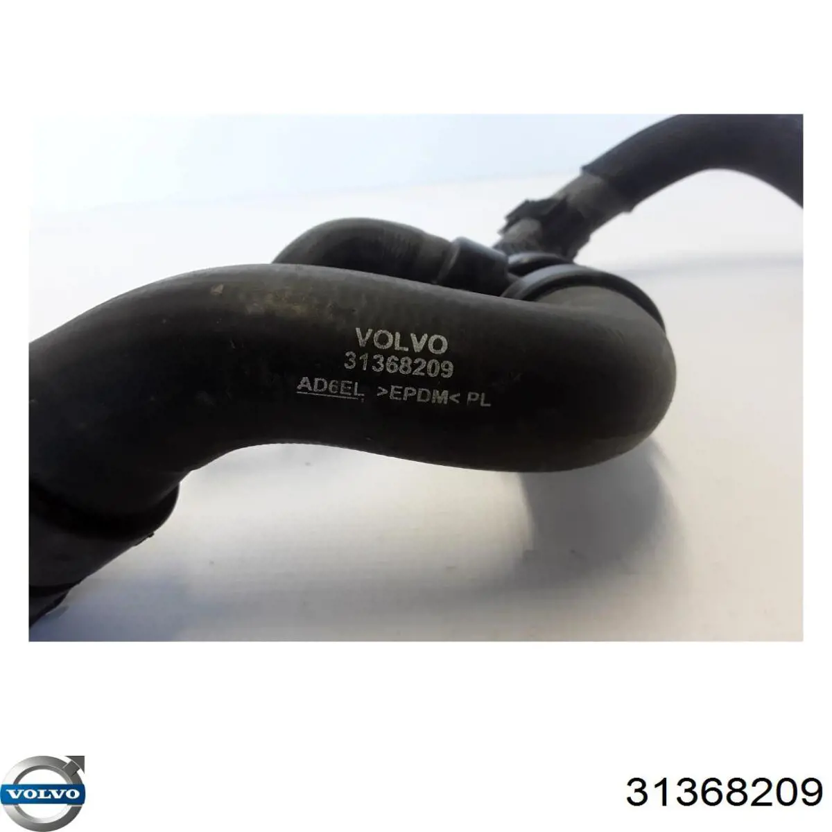 31368209 Volvo Патрубок радиатора охлаждения нижний