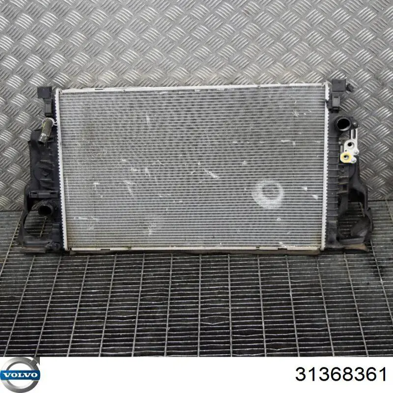 Radiador refrigeración del motor 31368361 Volvo