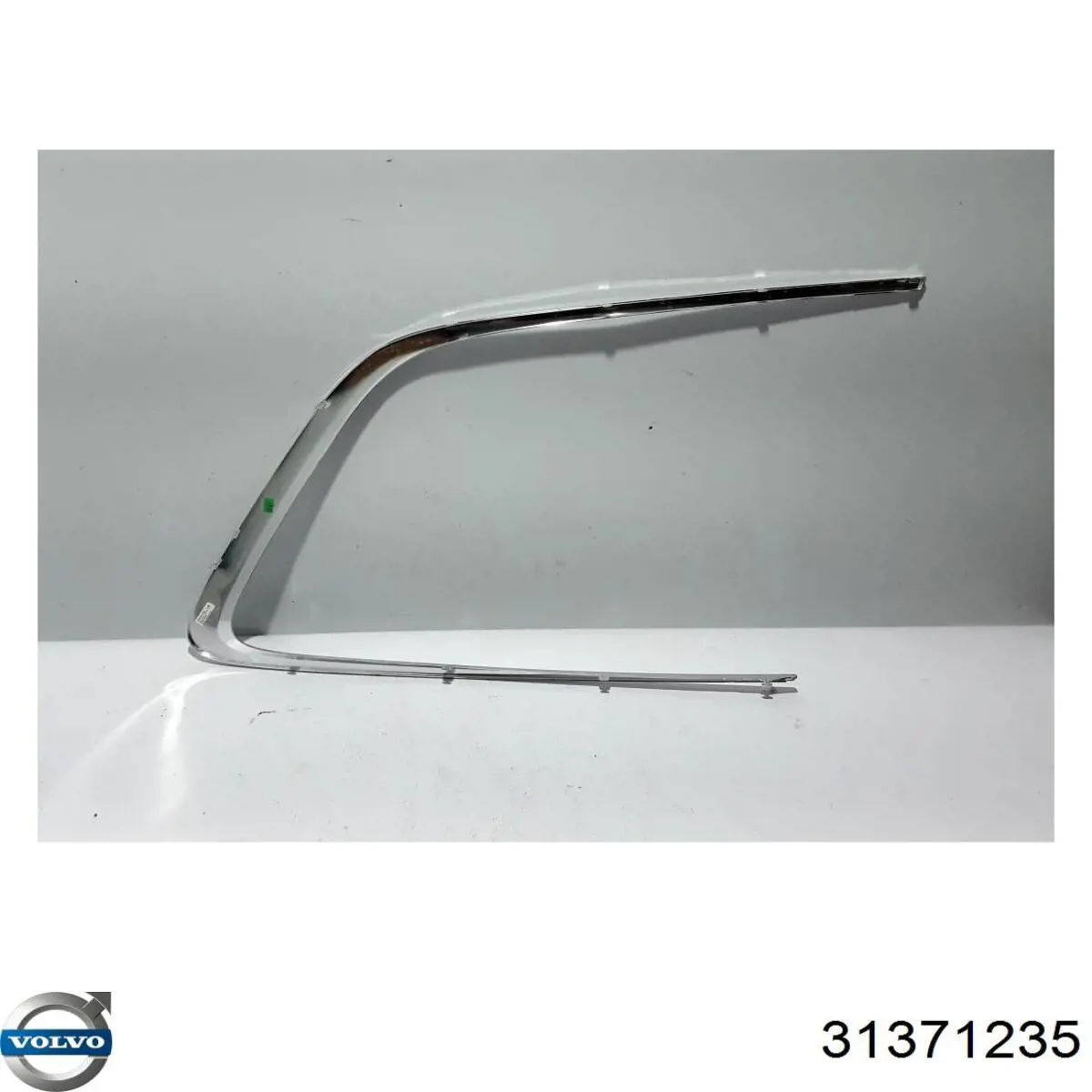 Накладка заднего стекла, левая Volvo 32219268 цена, от 38.01 USD