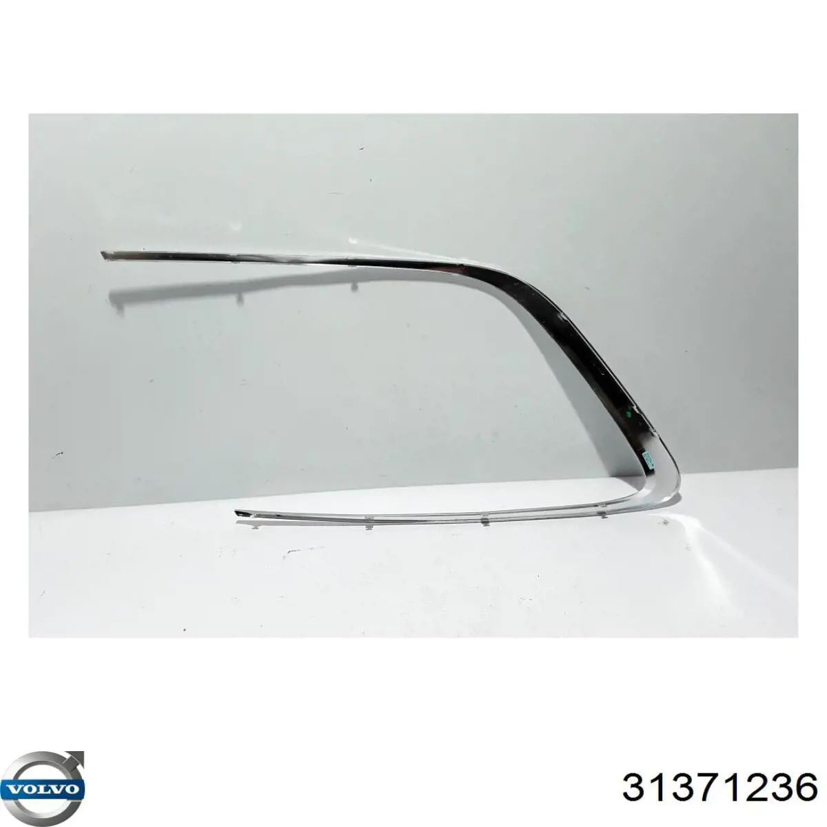 31371236 Volvo Накладка заднего стекла, правая