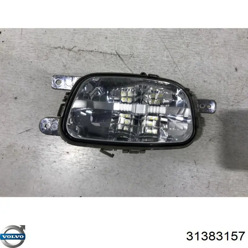 Купить 31323702 Volvo Туманка правая