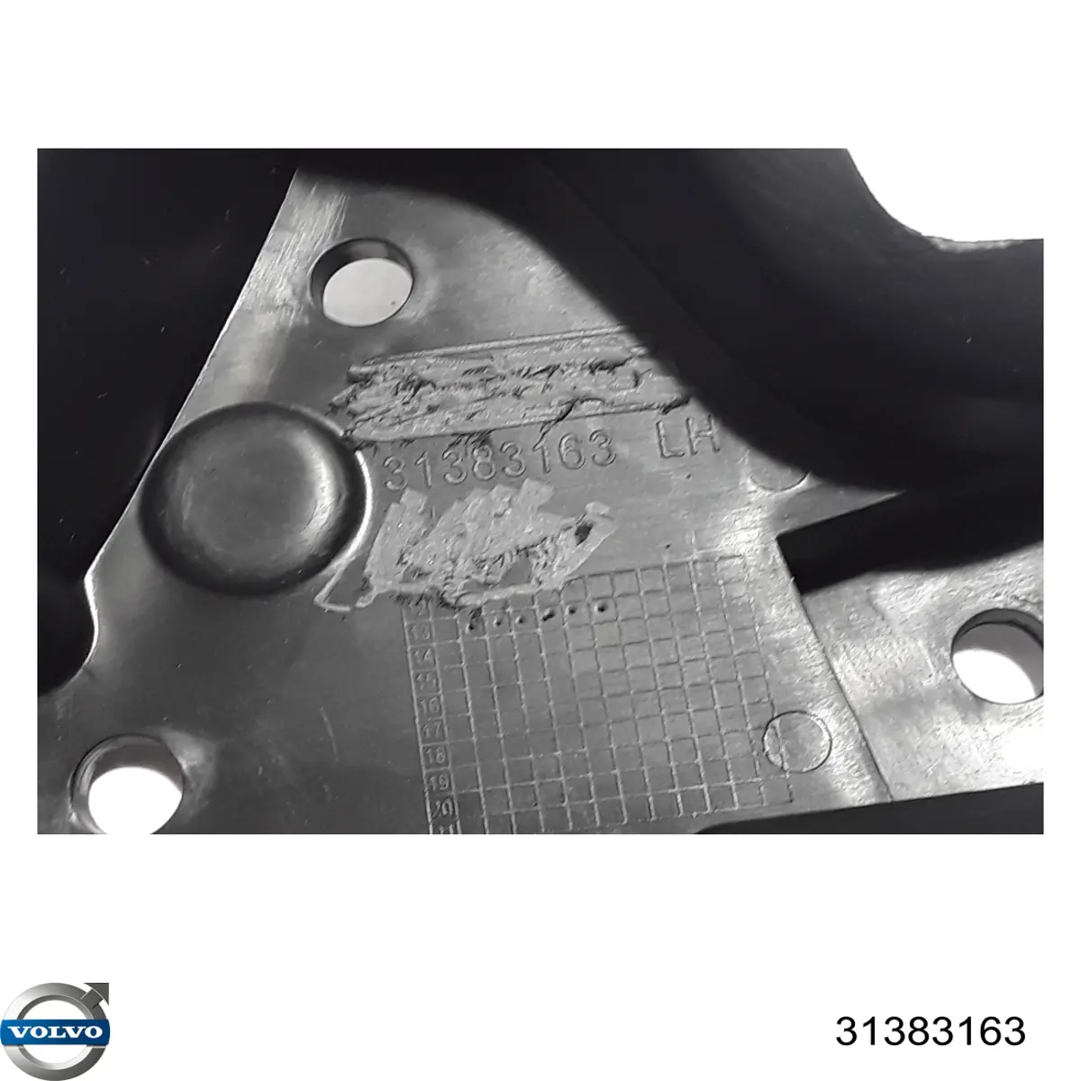 Кронштейн бампера переднего левый FP7205931 FPS
