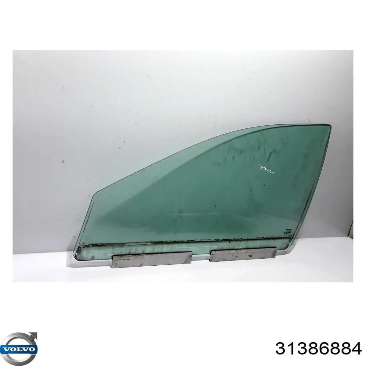 GS7202D301 XYG Стекло двери передней левой