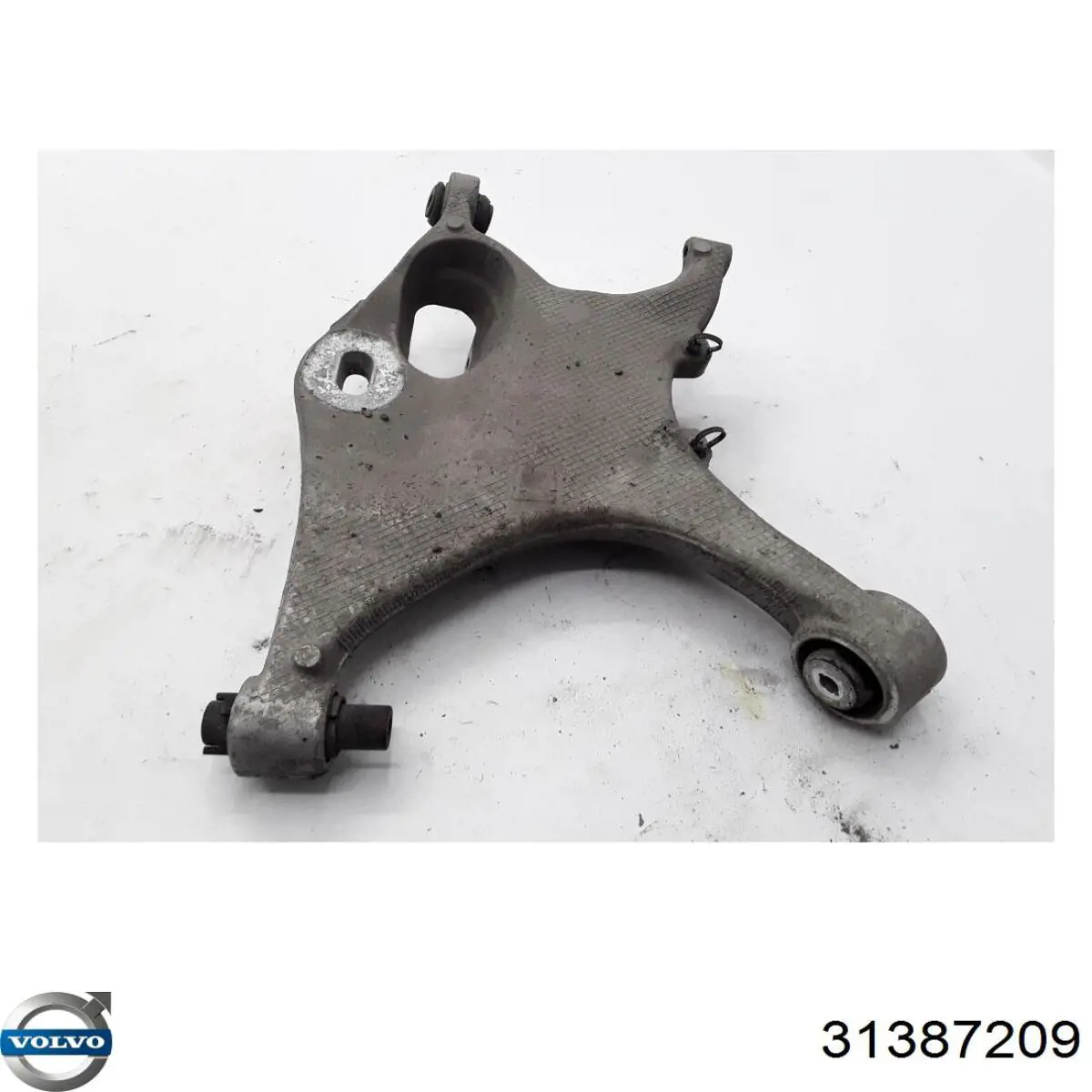 Купить 31678069 Volvo Рычаг задней подвески нижний левый