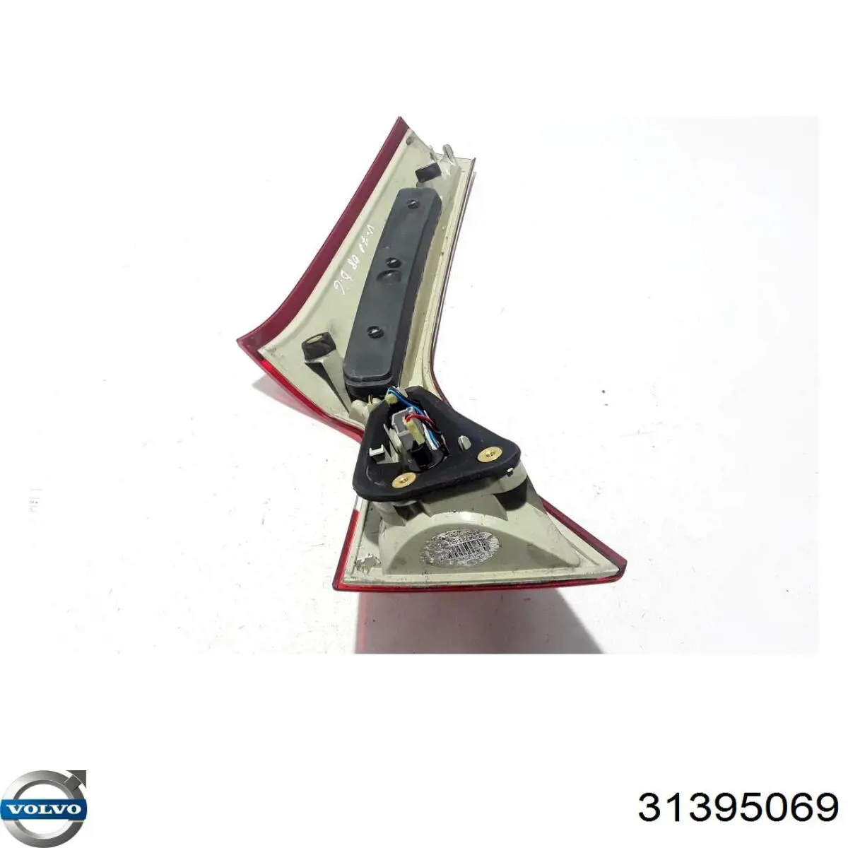 Фонарь задний правый Volvo 31265458 цена, от 88.68 USD
