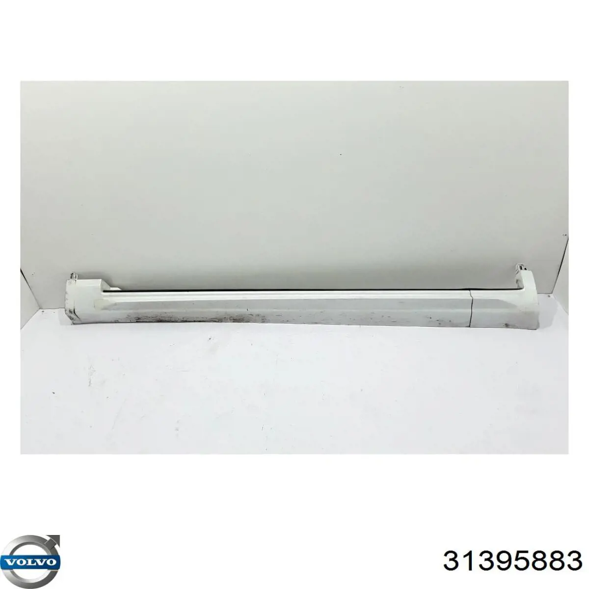 39849293 Volvo Накладка наружняя (молдинг) порога, левый