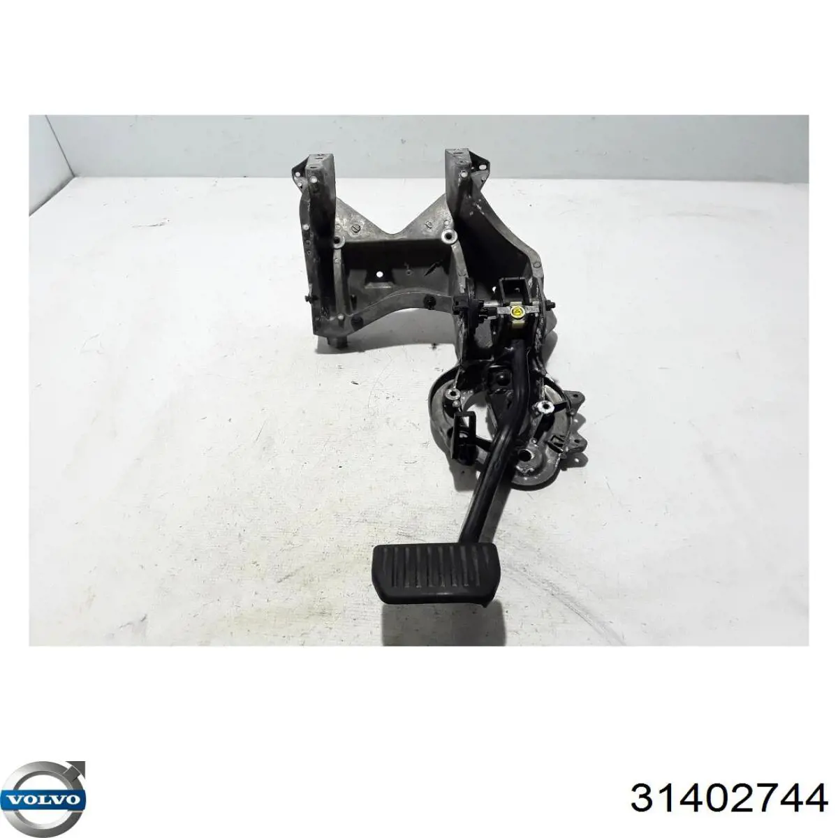 Купить 32390330 Volvo 