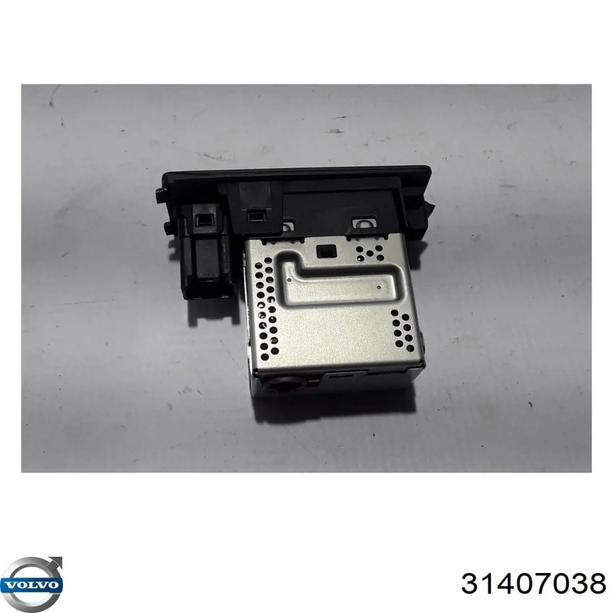 USB-разветвитель Volvo 31407038