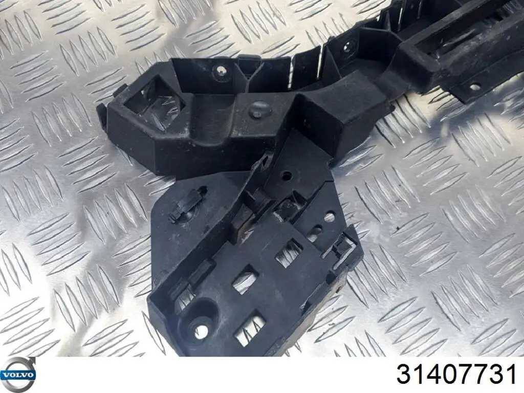 Крепление бамера правое Volvo 31353408 цена, от 22.83 USD