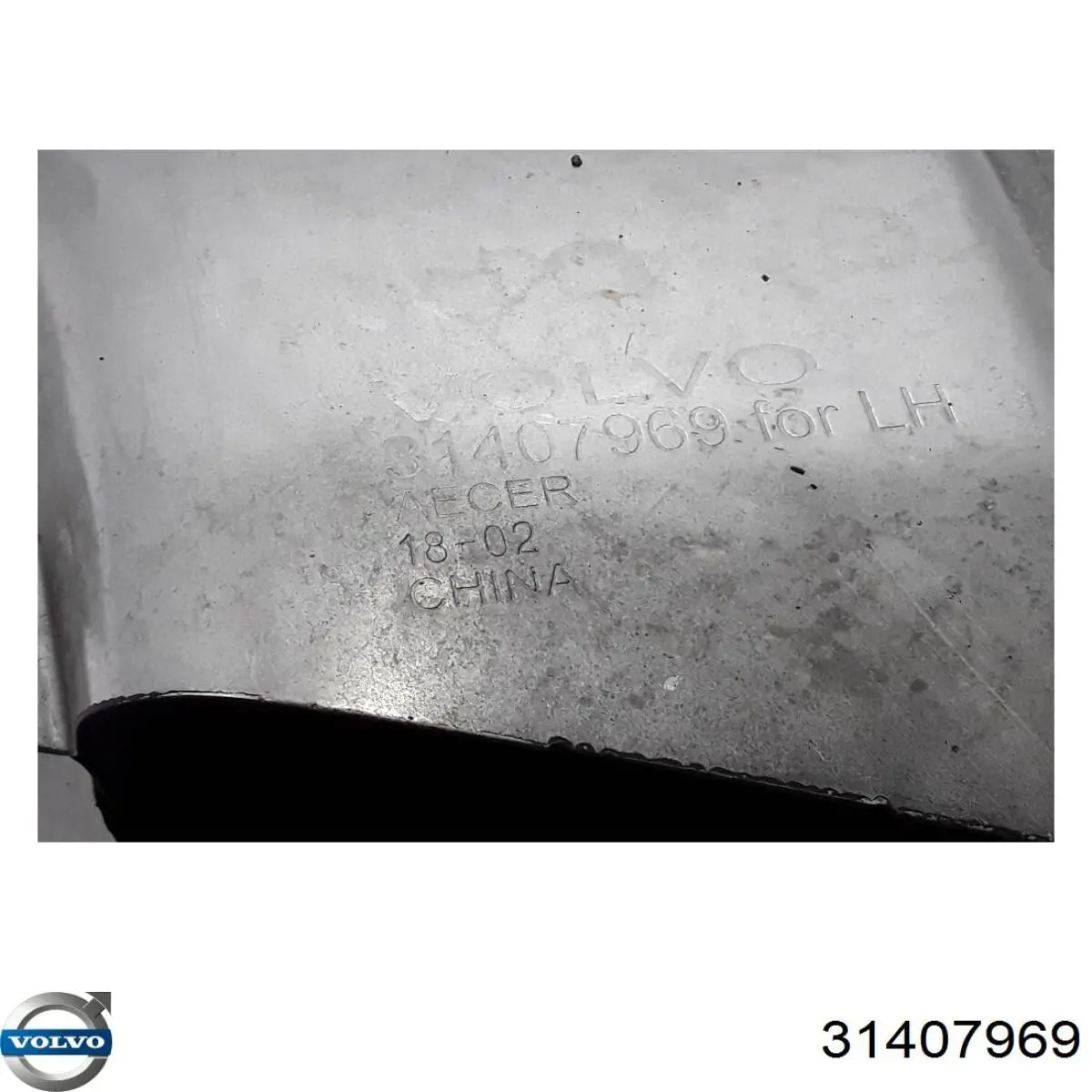 32296040 Volvo 