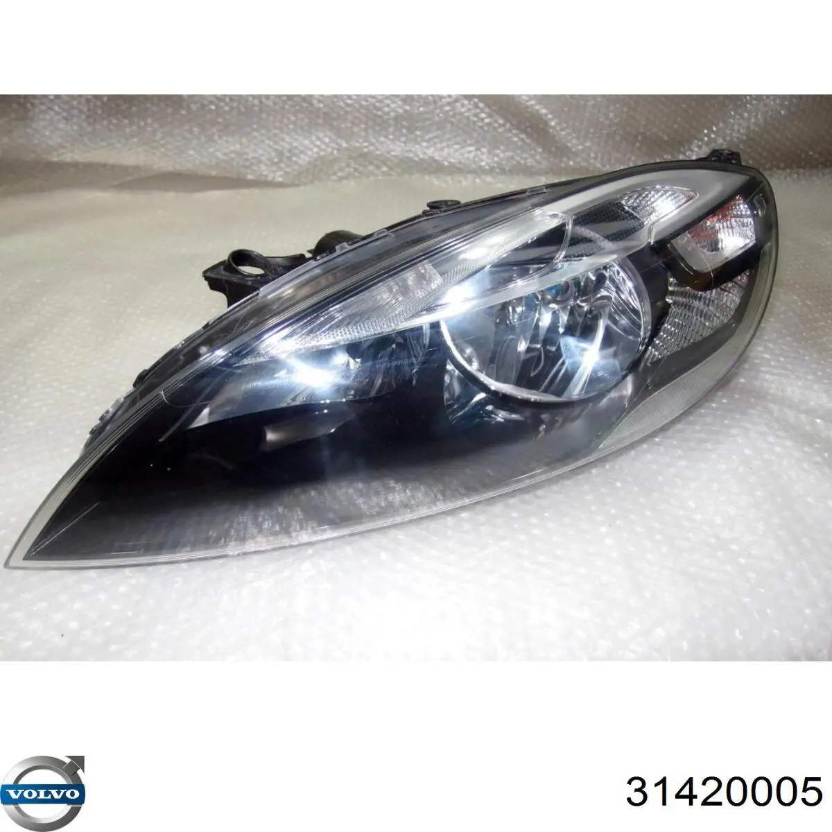31420005 Volvo Фара