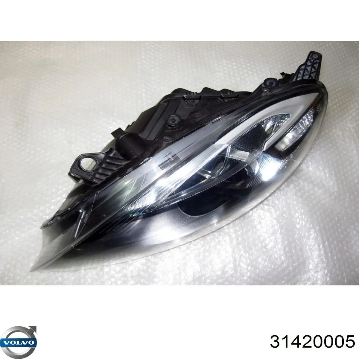 Фара левая Volvo 31420005 цена, от 661.47 USD