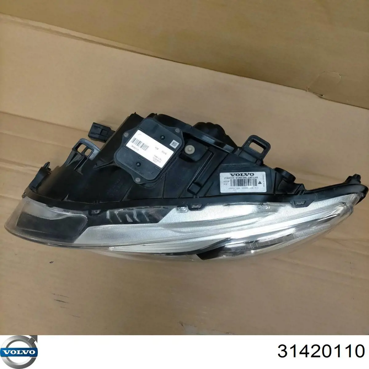 31420110 Volvo Фара