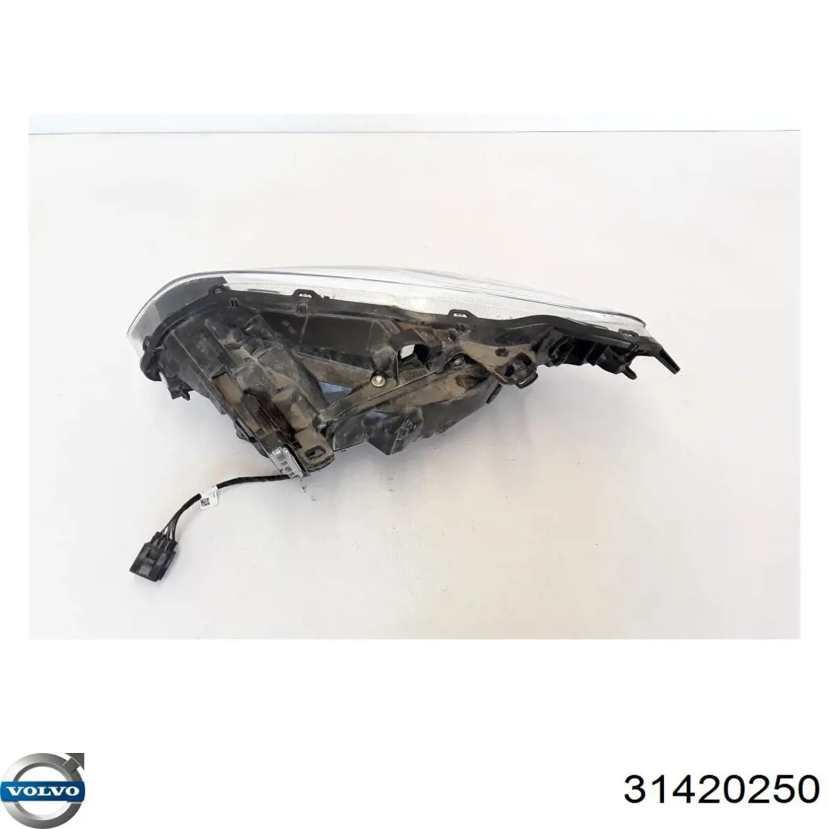 Правая блок фара VALEO 450586 цена, от 934.61 USD