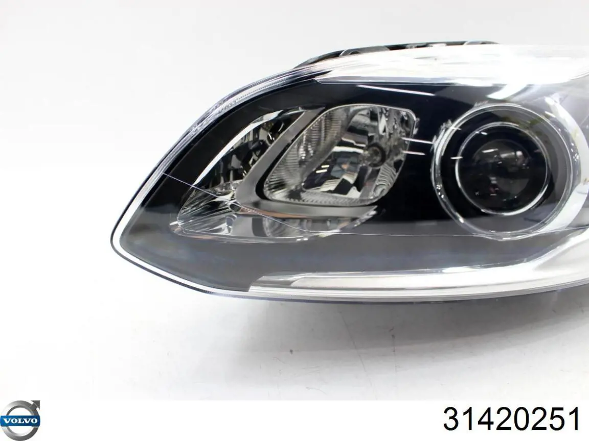 Купить 31698810 Volvo Фара левая передняя