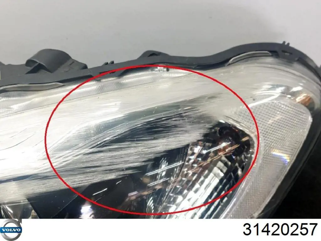 31698812 Volvo 