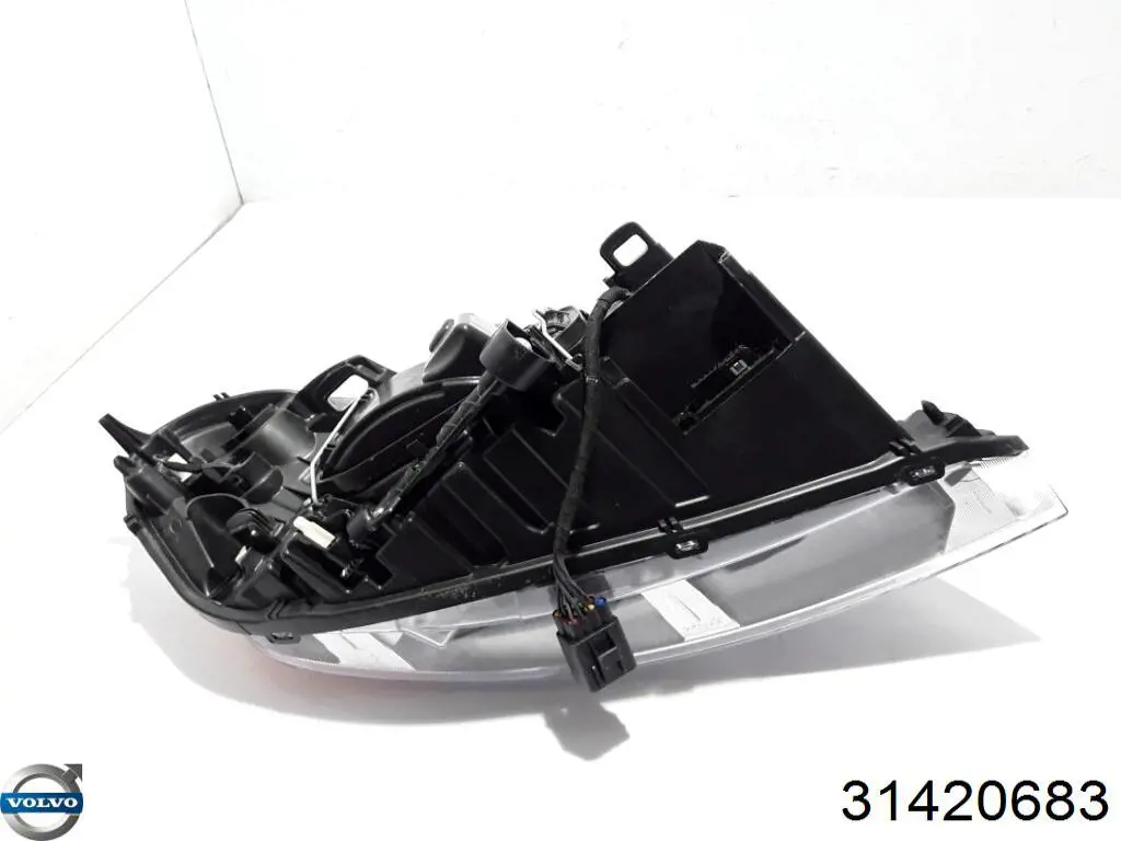 Купить 31420683 Volvo 