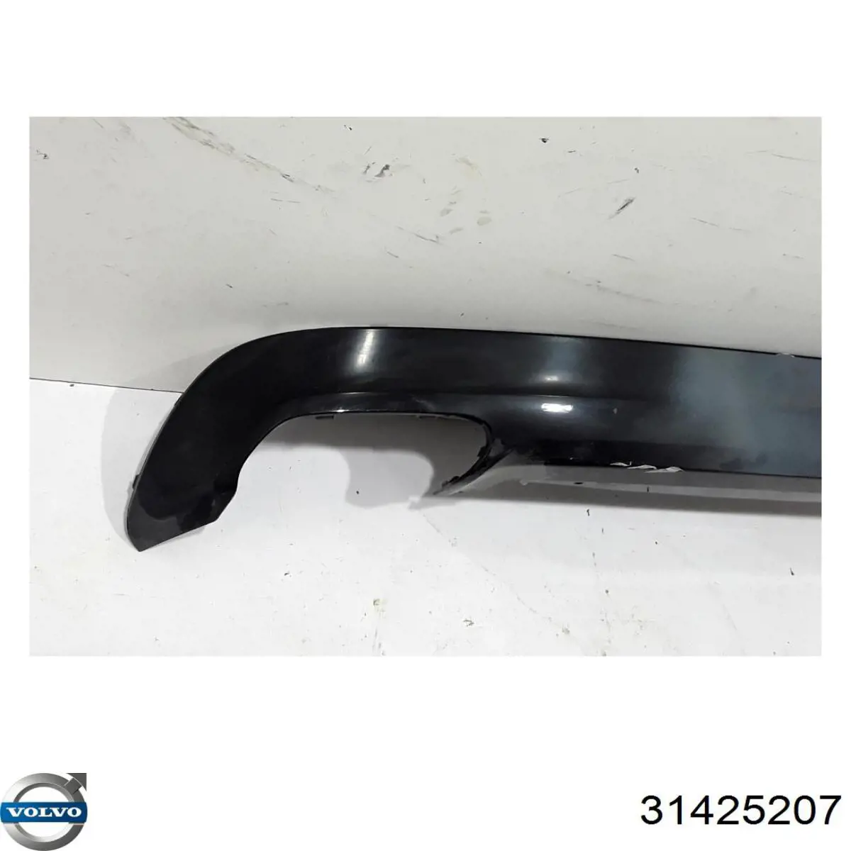 Купить 39796760 Volvo Фартук заднего бампера