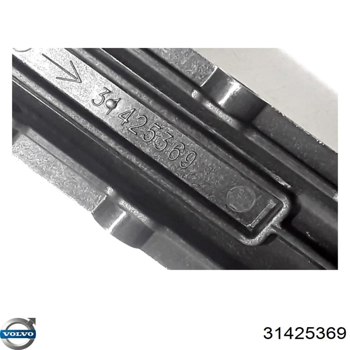 Купить 31425369 Volvo Нижний дефлектор радиатора