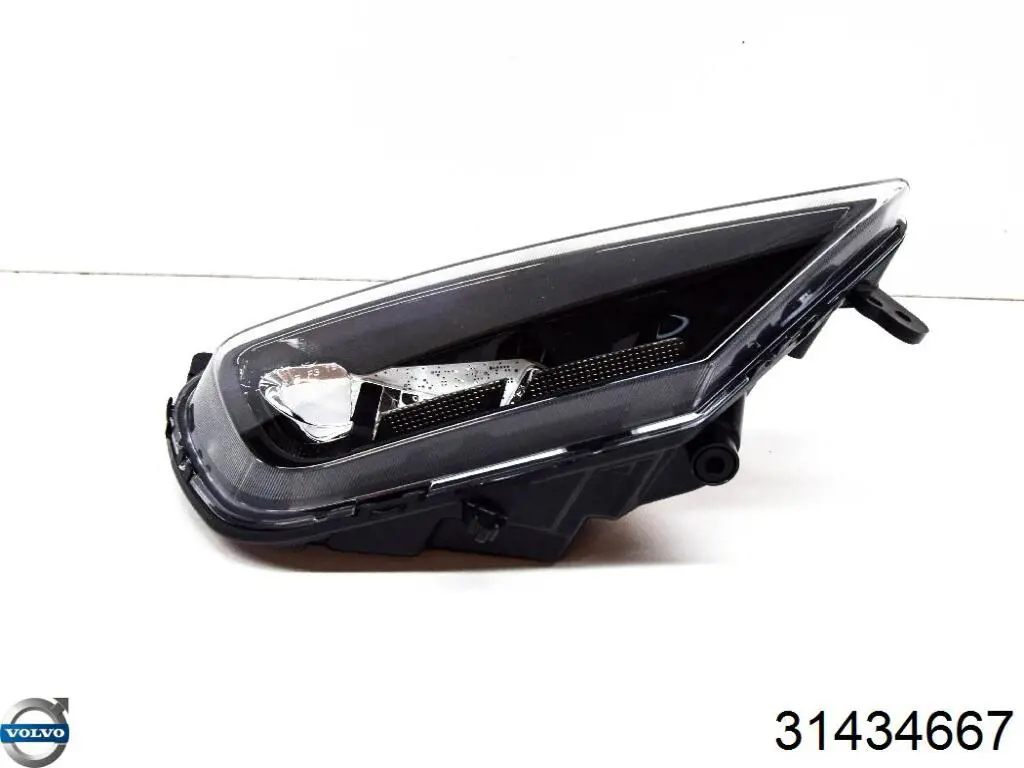 31434667 Volvo Противотуманка правая