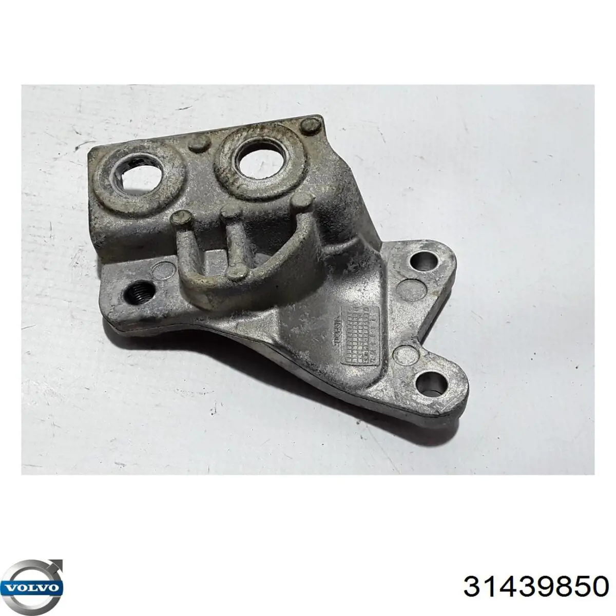 31439850 Volvo 