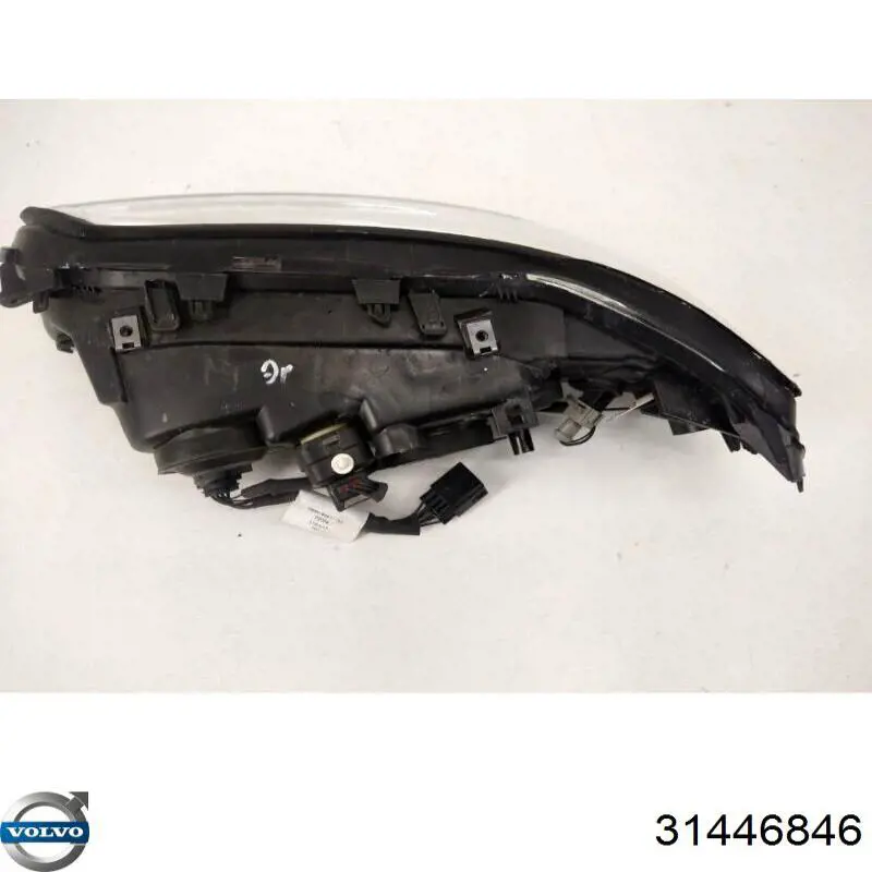 Правая блок фара Volvo 31446846 цена, от 1093.15 USD