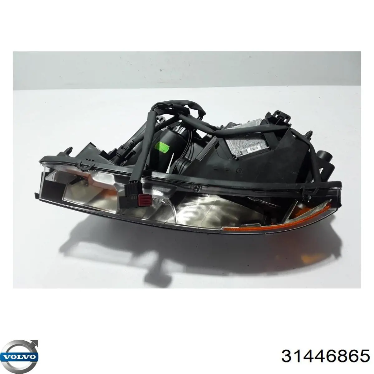 Правая блок фара Volvo 31446865 цена, от 1220.23 USD