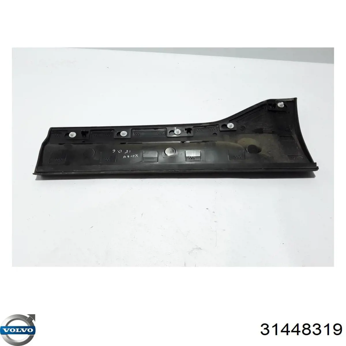 31448319 Volvo Накладка задней правой двери, нижняя