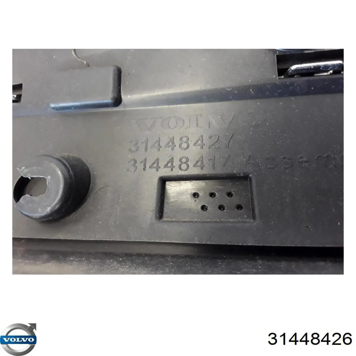 Накладка двери передней правой Volvo 31448426 цена, от 55.74 USD