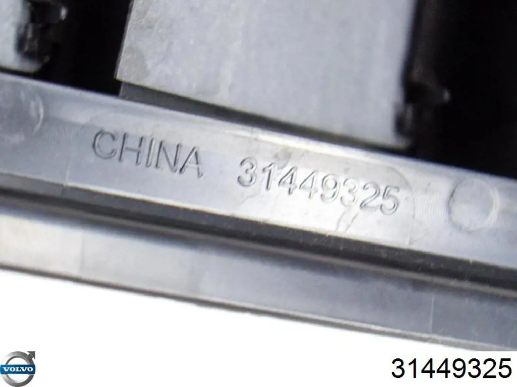 31449325 Volvo 
