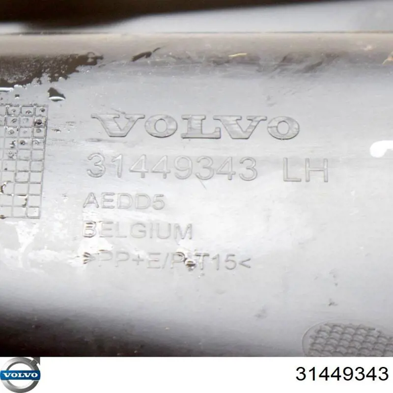 31449343 Volvo Заглушка противотуманок, левая